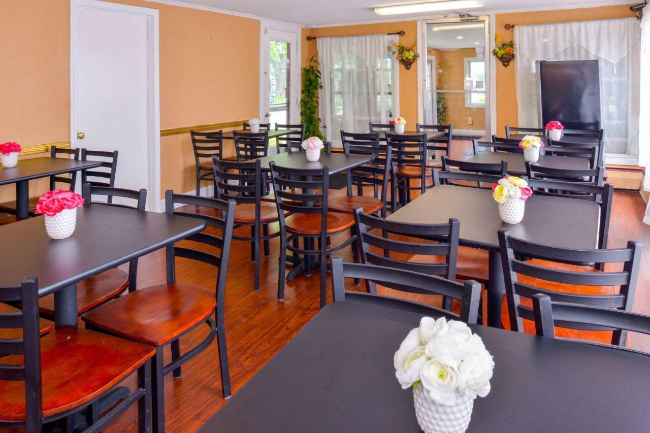 Rodeway Inn Orleans - Cape Cod Exterior foto